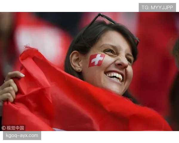 塞尔维亚球迷热情高涨，球队胜利引发街头狂欢气氛持续升温