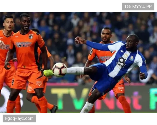 多特关键战表现不佳,对赛季走势形成制约,稳定性面临考验 多特关键战表现不佳,对赛季走势形成制约,稳定性面临考验