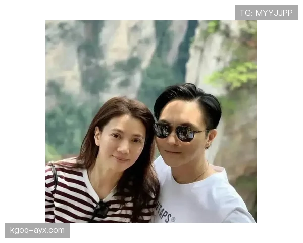 惠若琪买个包能吓一跳，普通人一月工资都不够买一只吧？