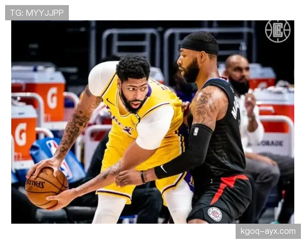 浓眉哥的训练餐单：一天吃六顿，光蛋白粉就干掉半斤